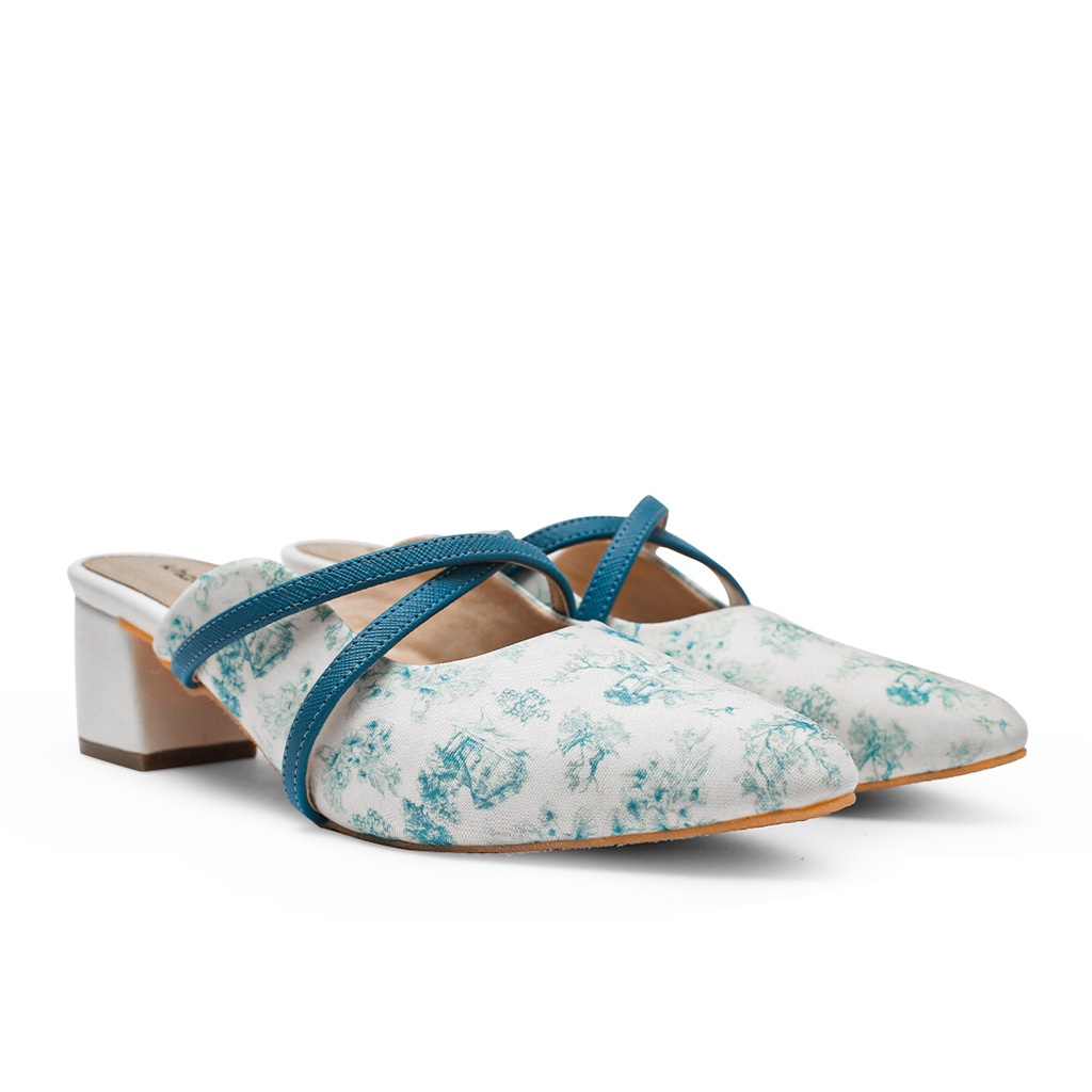 KHAKIKAKIKU  Yumi Classical Teal Heels