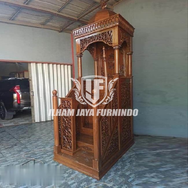 Mimbar Masjid Nabawi Kubah Tangga Besar Kayu Jati