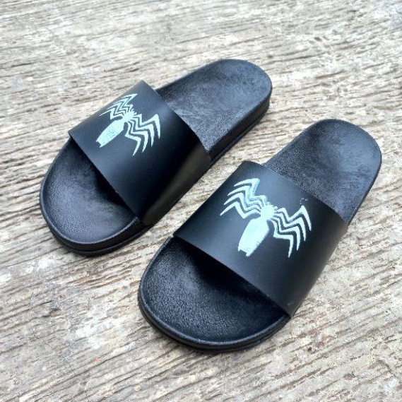 sandal flip-flop murah berkualitas.motif laba laba