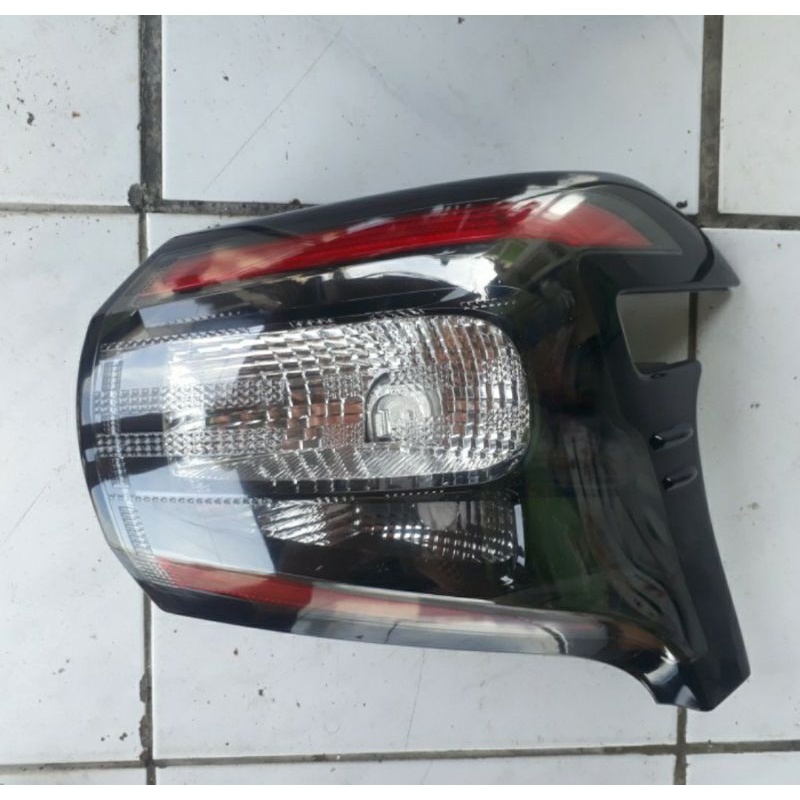Stoplamp Sienta Q Lampu Belakang Sienta tipe Q kanan