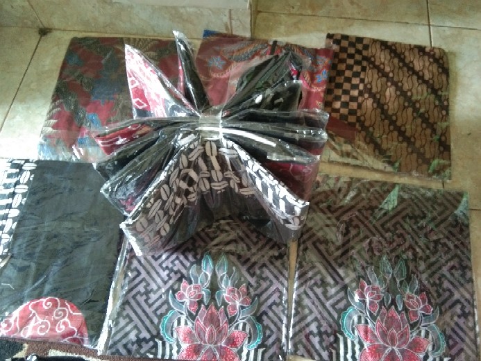 Terlaris Serut Genes Jelita Tunic Navbor Yelbor Whitbor Creambor Tunik Batik Modern Hrb030 Dolbi Dob