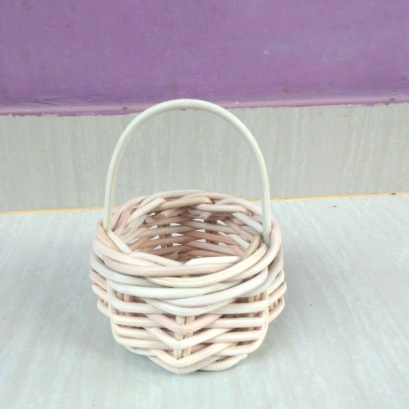 Keranjang rotan bulat handle mini sovenir telur parcel murah 8,5x6 cm