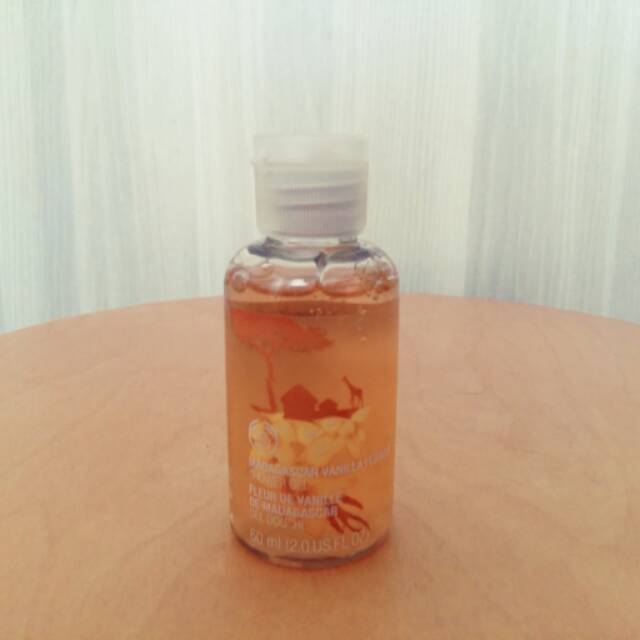 The Body Shop Madagascar Vanilla Flower Shower Gel