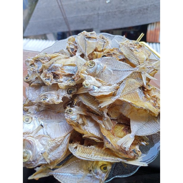 

Ikan asin kopek khas Bawean