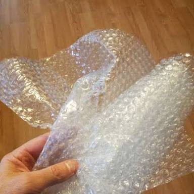 

Ekstra Packing BUBBLE WRAP untuk Jus Sano I agar barang lebih aman dalam pengirimian