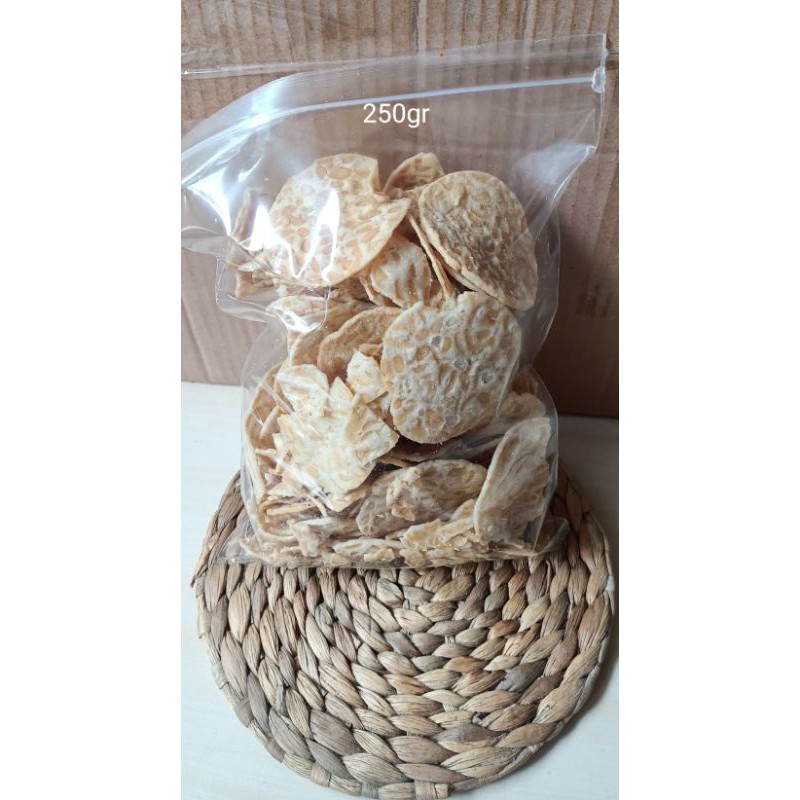 

KERIPIK TEMPE 250GR
