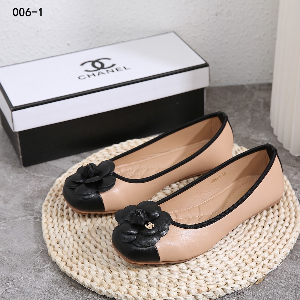 CH Leather Camellia Flat Shoes 006-1