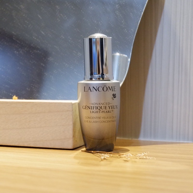Lancome Advanced Genifique Yeux Light Pearl Eye & Lash Concentrate / NEW