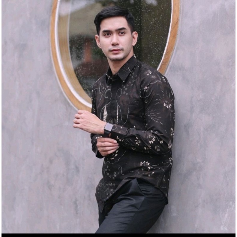 KHANSABATIK SAWONGGALING KEMEJA BATIK PRIA LENGAN PANJANG SLIMFIT KATUN / batik sawonggaling hitam furing slimfit / kemeja batik pria / baju kondangan sarimbit pacar keluarga