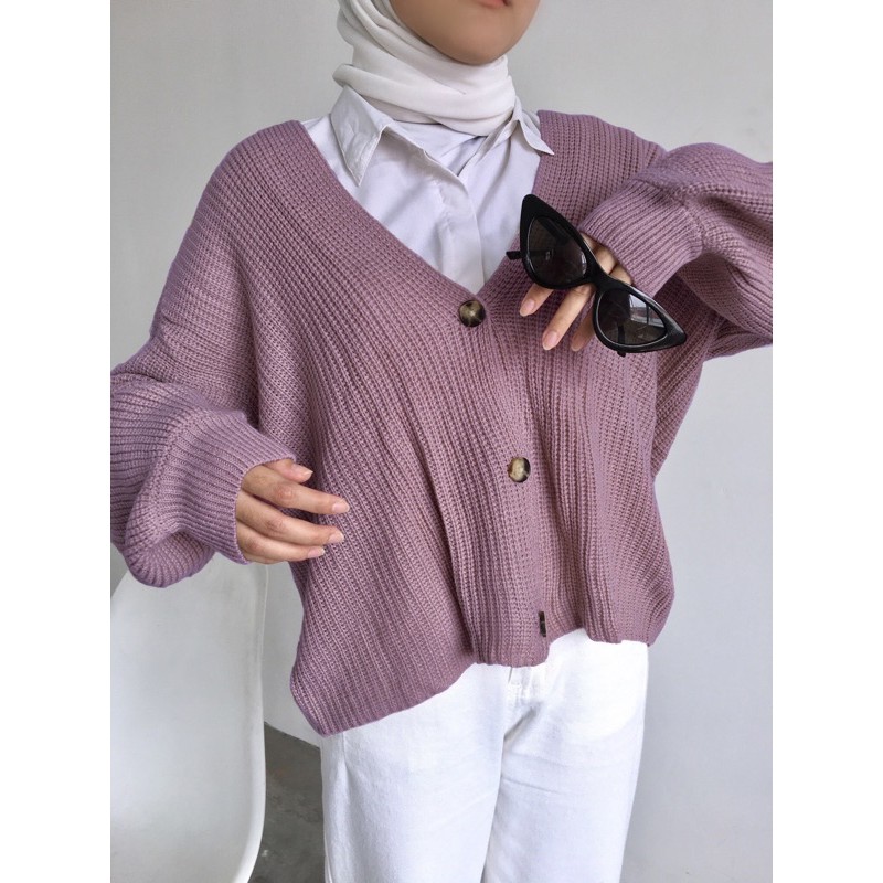 Lila Crop Cardigan Rajut Tebal Premium Oversize Cardigan Lengan Balon Kancing-Lilac