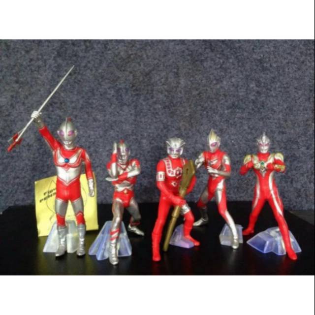 FIGURE ULTRAMAN SET 5 PCS MAINAN ULTRAMAN