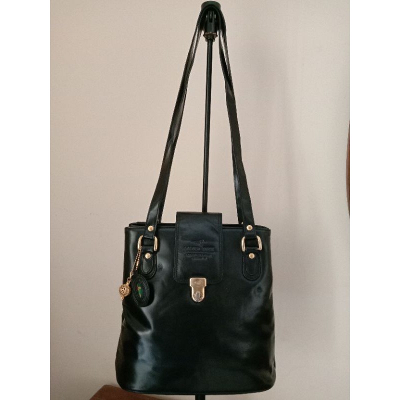 Preloved tas merk Golden duck