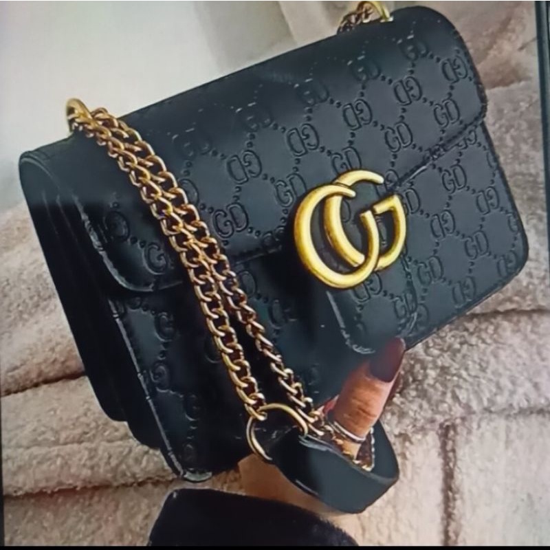 TAS SELEMPANG IMPOR GC HITAM EMBOSS 20CM