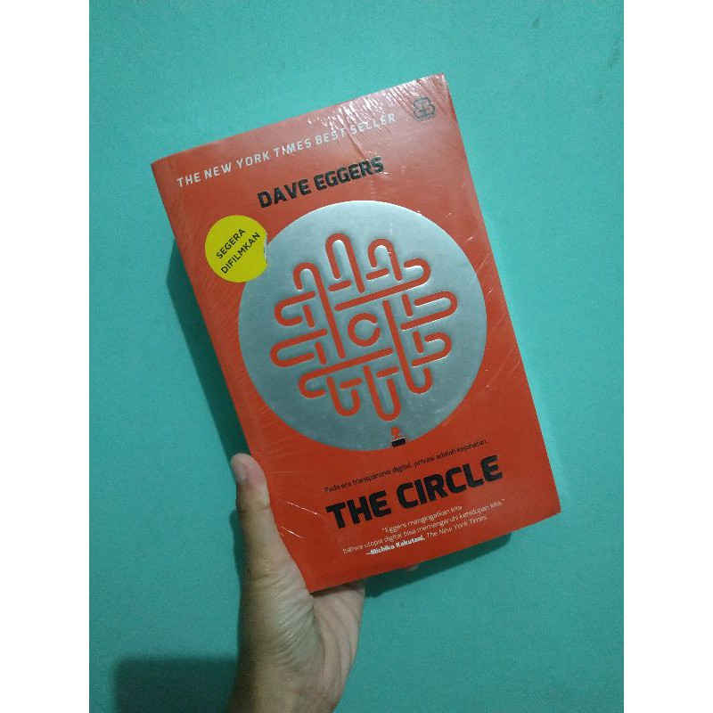 Novel langka The Circle by Dave Eggers
