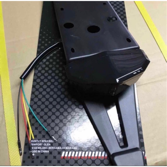 Buntut spakbor lampu stop klx d tracker plus sen