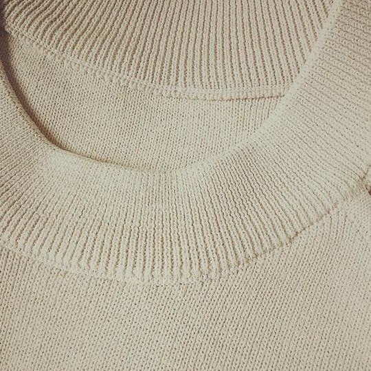 Tanktop Wanita Style Korean Tanktop Halter Neck Crop Top-8