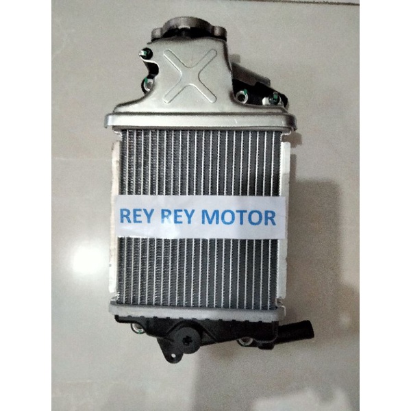 RADIATOR VARIO TECHNO 125/150/PCX 150+TUTUP RADIATOR