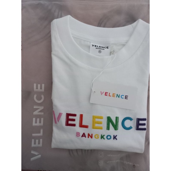 Velence Live in Color Size S (official)