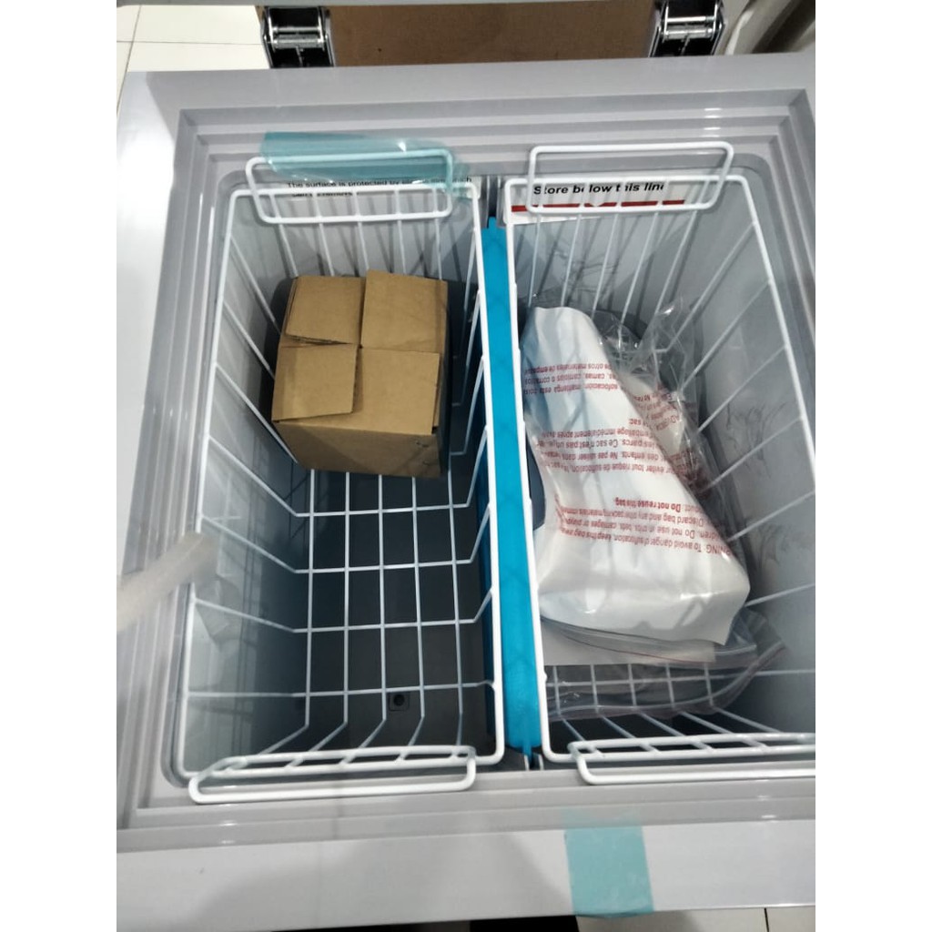 Chest Freezer ARTUGO CF 101 B 100 Liter Merah Bergaransi Resmi