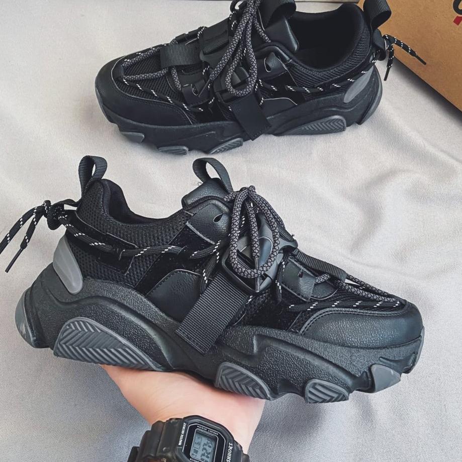 TBIG Sepatu Sneakers Pria STRAPMEN Sepatu Import Pria Sekolah Kuliah Kerja Berkualitas