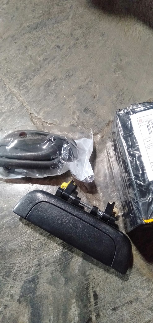 Handle Pintu Dalam Lh Baleno