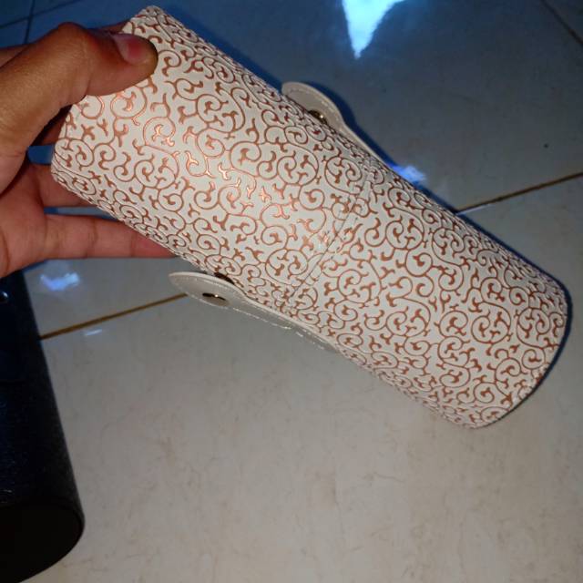 

Holder Brush -(kotak tempat brush)