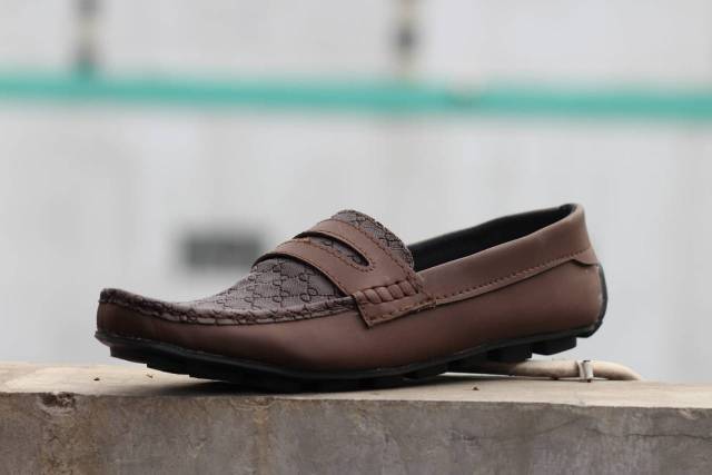 Sepatu kickers slop pria sintetis formal casual