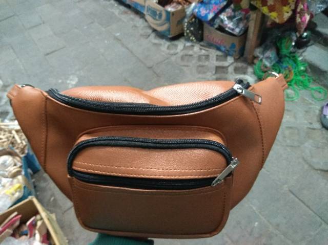 WAIST BAG BAHAN KULIT SINTETIS 30x15 cm - TAS PINGGANG MURAH - AKSESORIS FASHION PRIA WANITA COUPLE