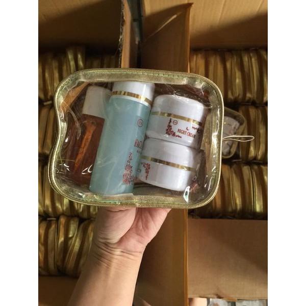 Promo     Paket Lengkap Cream Siang Malam Toner Sabun Wajah CS Gold - Day Night Cream Soap Toner