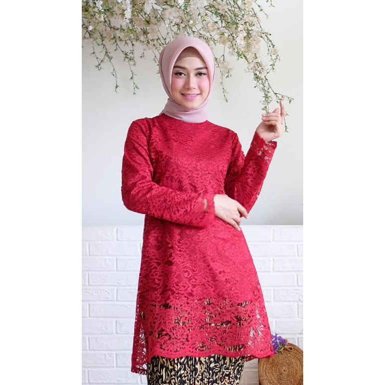 Tunik Alfiana Kebaya Brukat Corneli Tulang Glitter Brokat Timbul Set Kebaya Batik Wisuda Kondangan-MAROON ATASAN AJA