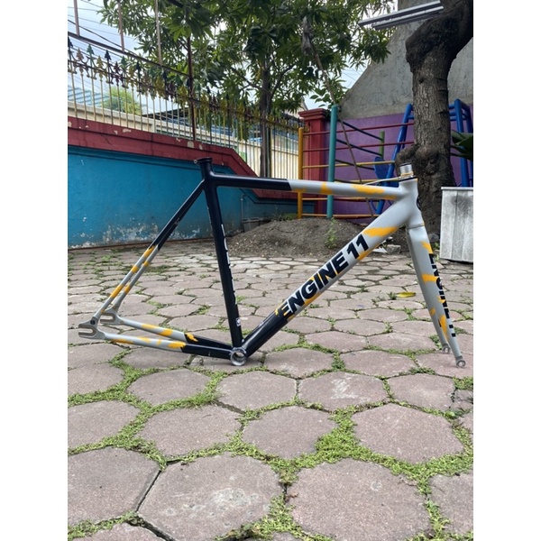 Frameset Engine 11 Vortex 2019 Size M/52 Condition Scratch/Paint Chip No Dent Fixie Single Speed