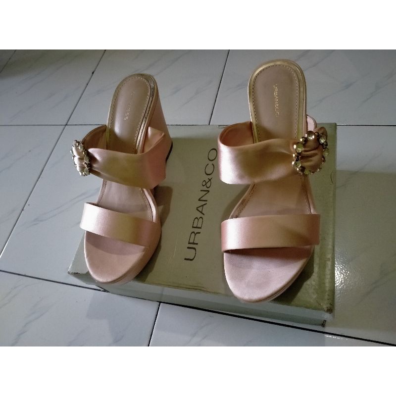 sendal wedges Urban n Co preloved