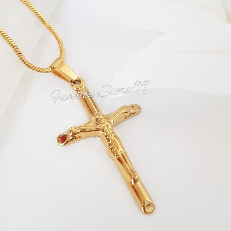 New Kalung Salib Jesus Bahan Titanium Gold Silver Antikarat Premium kalung salib Pria Wanita bestseller