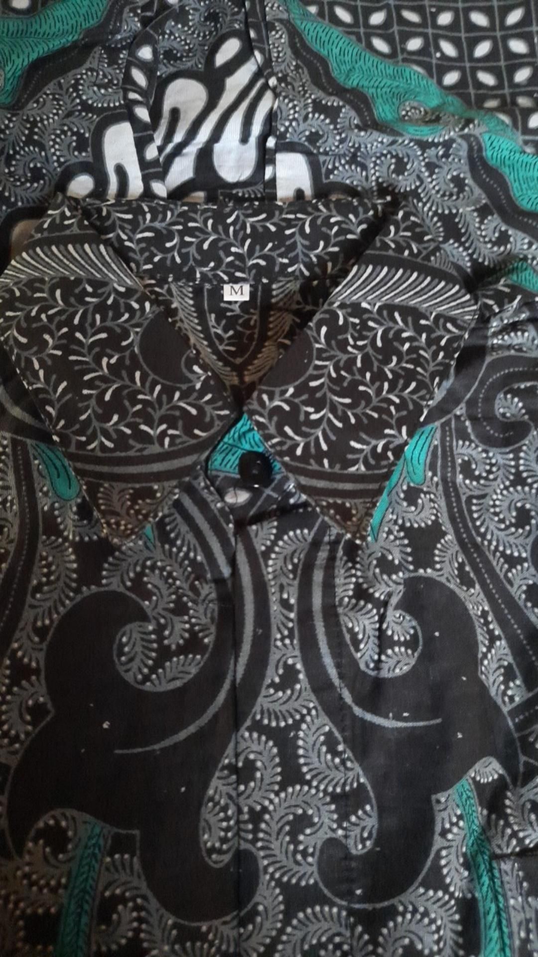 Batik Pria Lengan Panjang Slimfit Modern Batik Slimfit Pria