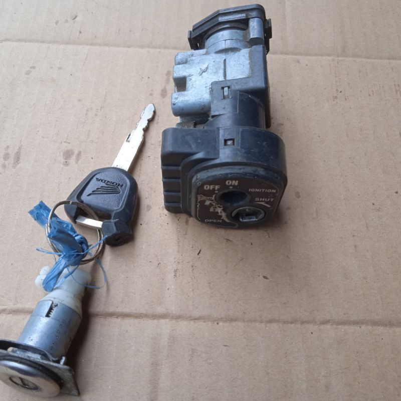 Kunci Kontak Montor Honda Supra GTR / GTR 150