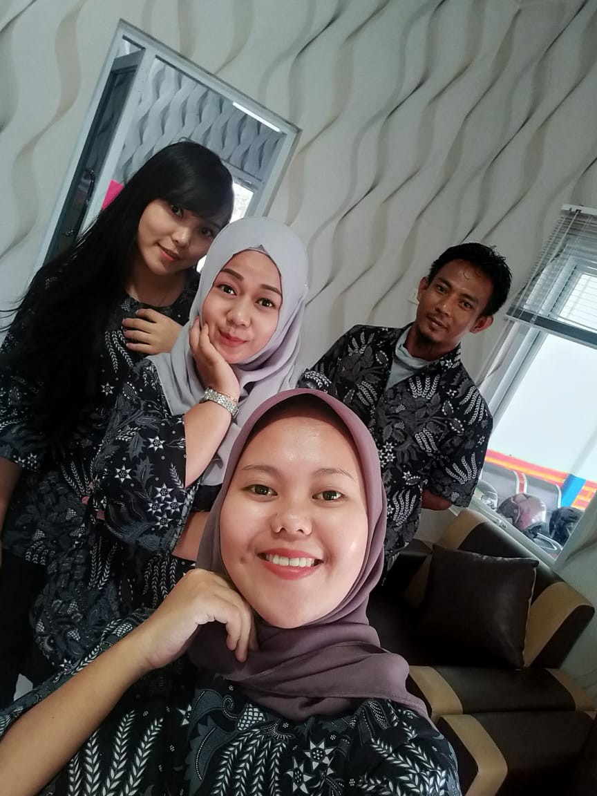 Batik Couple Pria Wanita Motif Manggar Abu