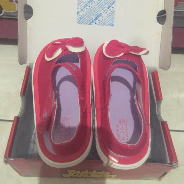 Sepatu Bata Bubble Gummers size 6 / Sepatu Bunyi anak Perempuan