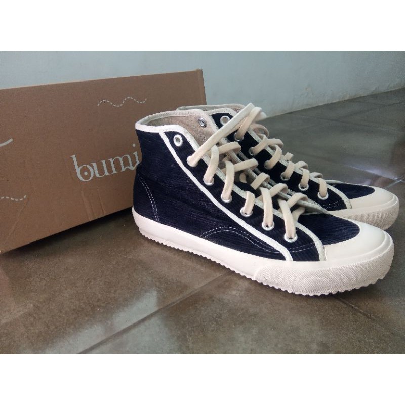 Sepatu Pijak Bumi Sakka Hi Navy (Second)
