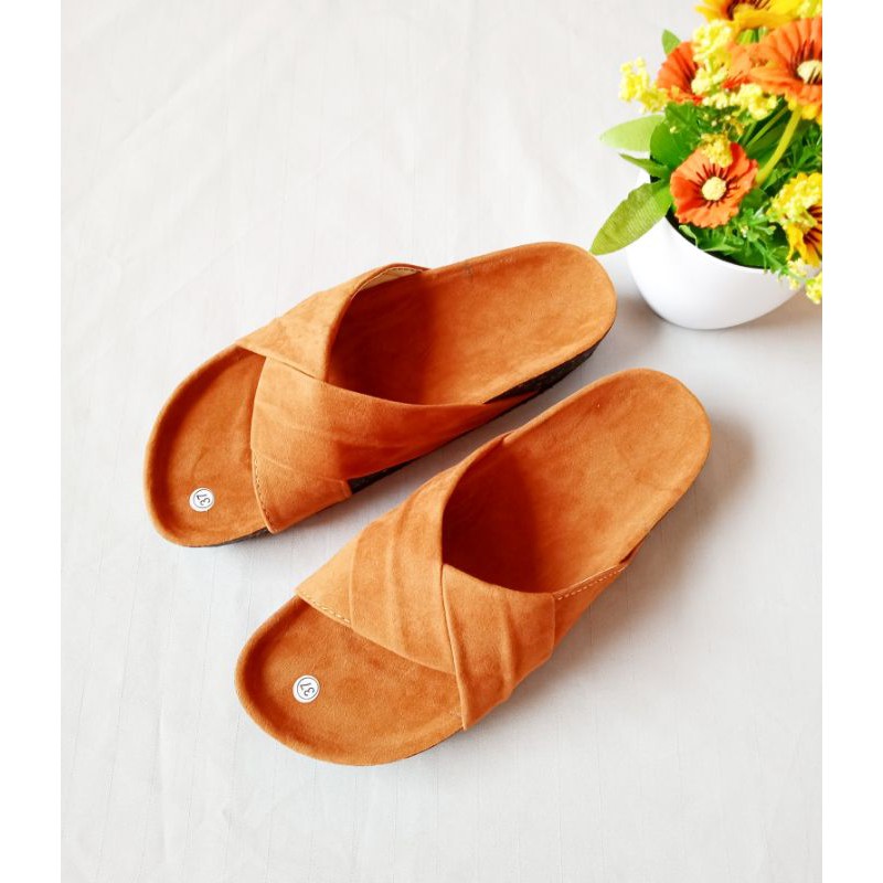 SB ~ LIPAT Sandal Birken Wanita Suede