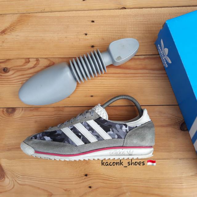 SEPATU ADIDAS SL72 CAMO