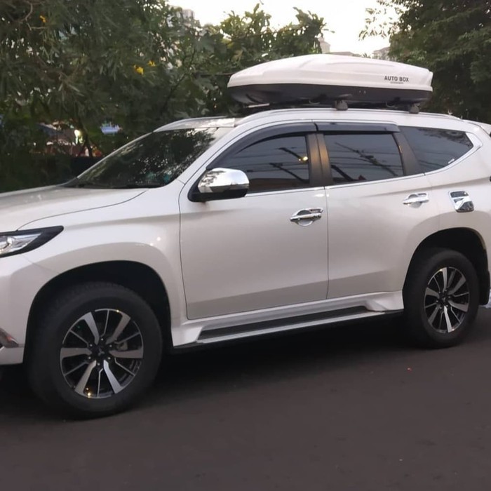Roof Box Auto Box Universal 650L