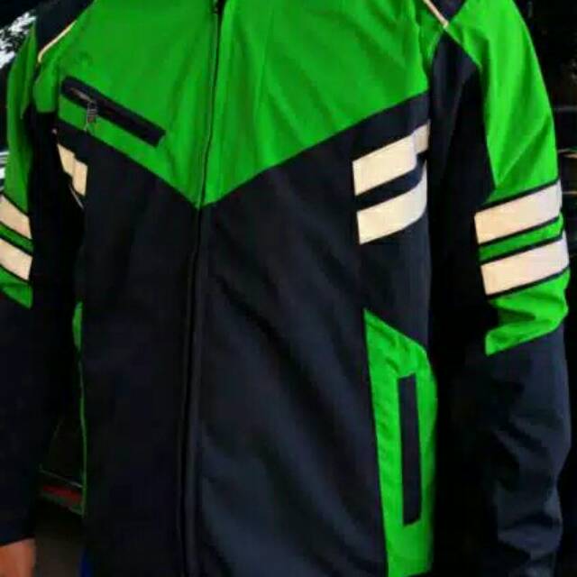 Jaket touring bahan anti air