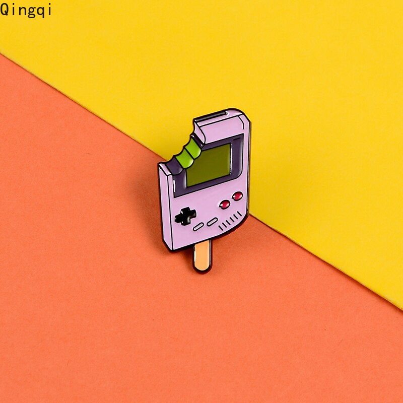 Bros Pin Enamel Desain Console Game Es Krim Untuk Anak