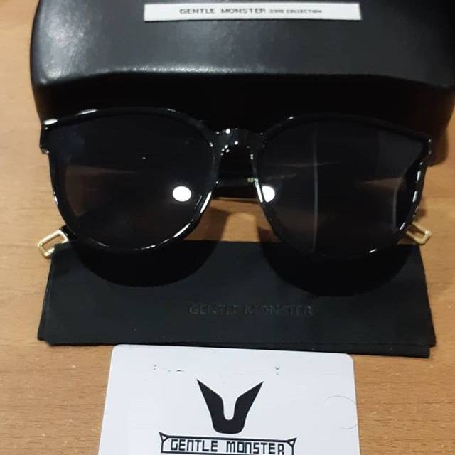 Kaca mata GENTLE MONSTER Korea / sunglasses / kacamata hitam