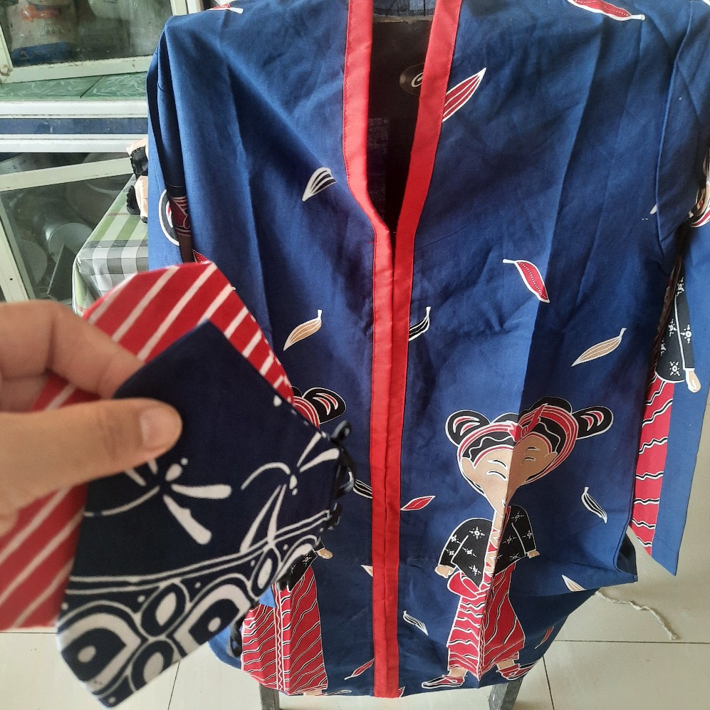 Atasan Batik Tunik Wanita Batik Karakter