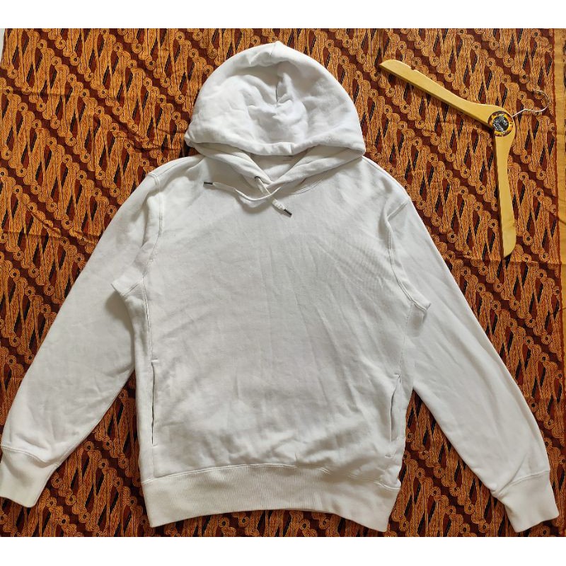 hoodie Uniqlo Putih Second Original
