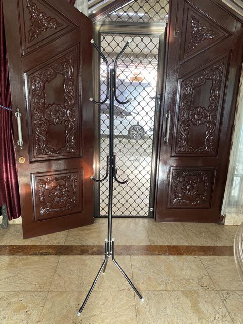 Stand Hanger Serbaguna S7 Multifunction Stand Hanger (portable, Irit Tempat, Modern)