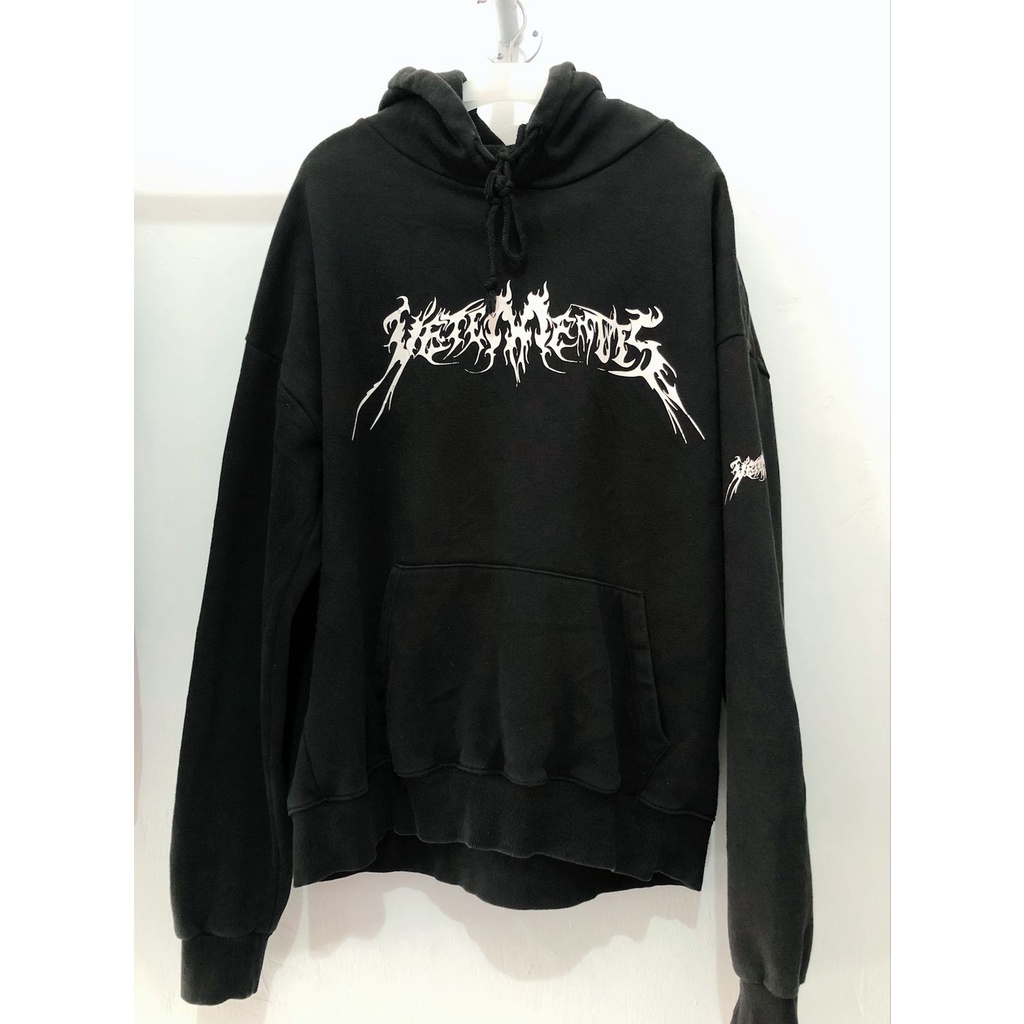 Hoodie Vetements Metal Hitam Second Original