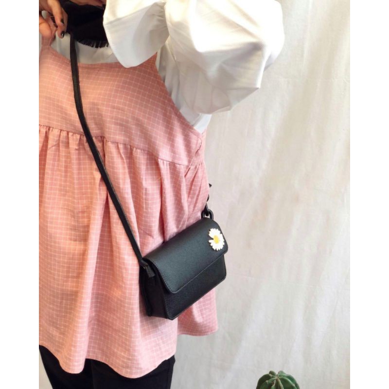 LUXTHER - Tas Daisy Lily Sling Bag / Tas Wanita / Tas Selempang Wanita