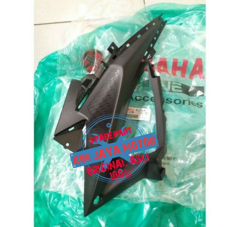 Cover Fairing Sayap Dalam Kanan Yamaha R15 VVA BK6-F117W-00 original